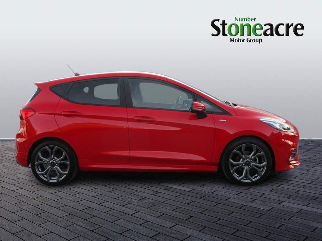 Ford Fiesta Image 2