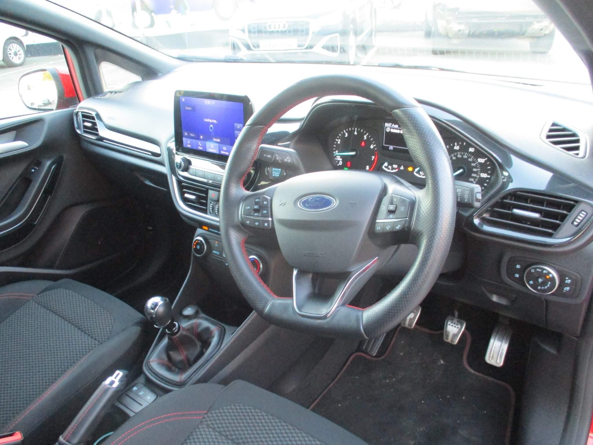 Ford Fiesta Image 18