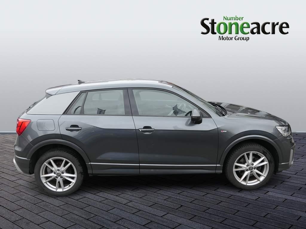 Audi Q2 Image 2