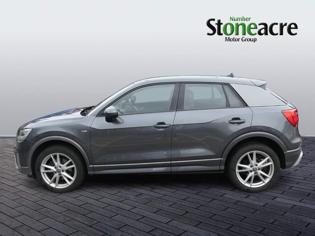 Audi Q2 Image 6