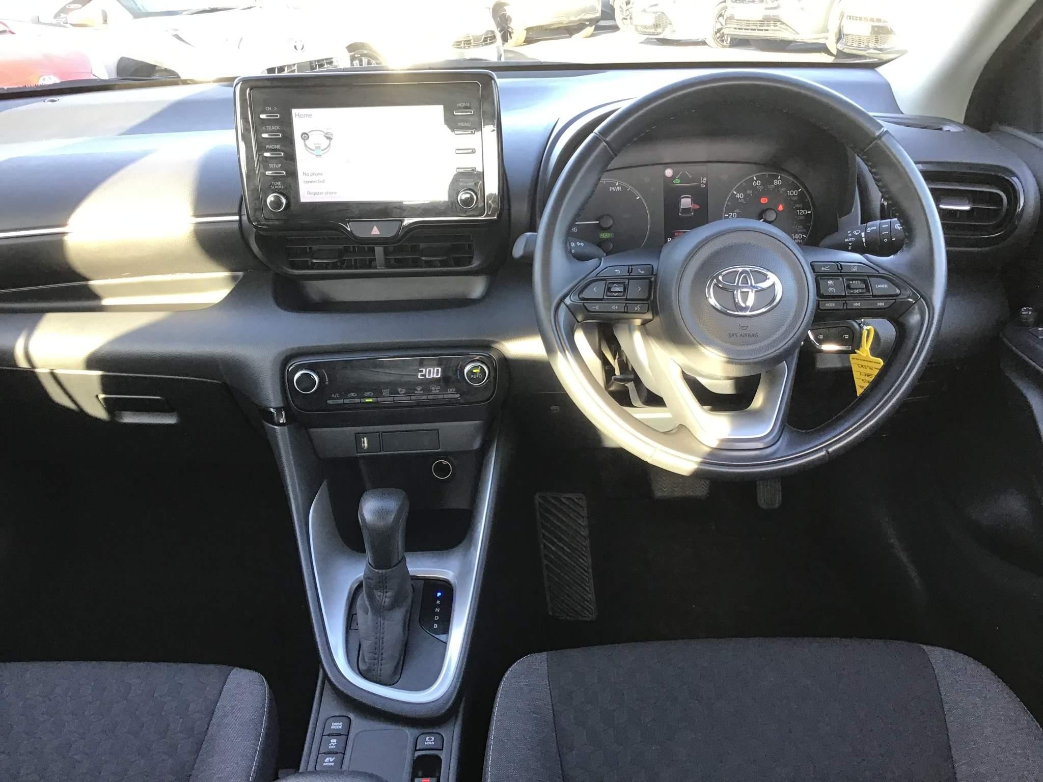 Toyota Yaris Image 14