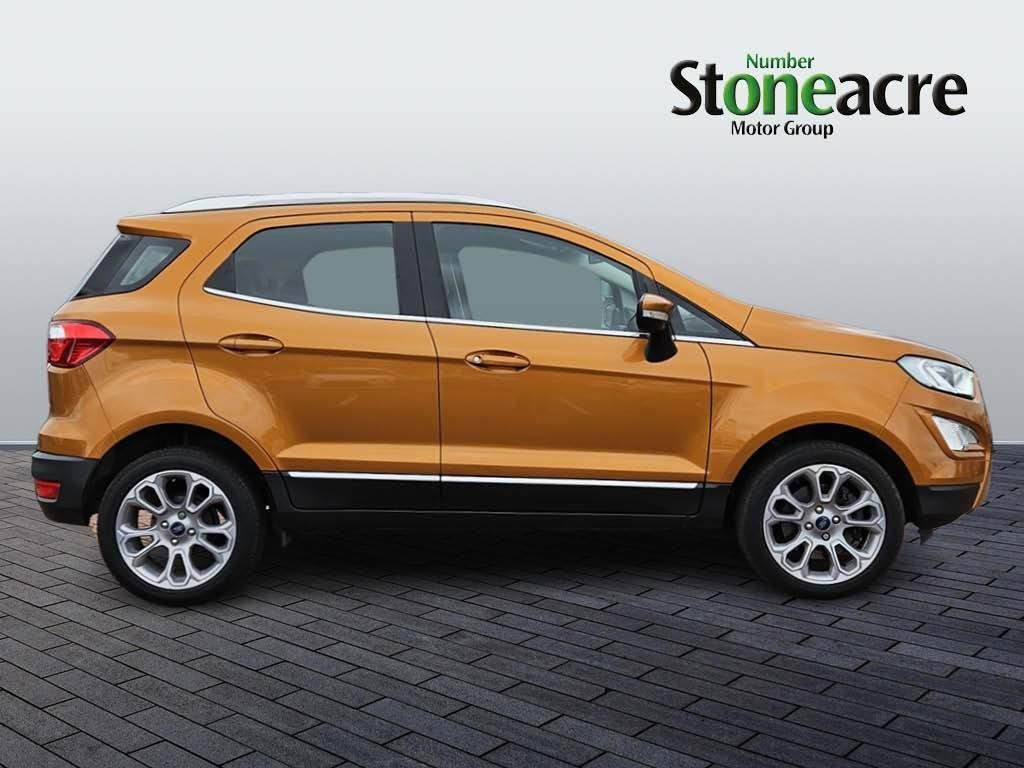 Ford EcoSport Image 2