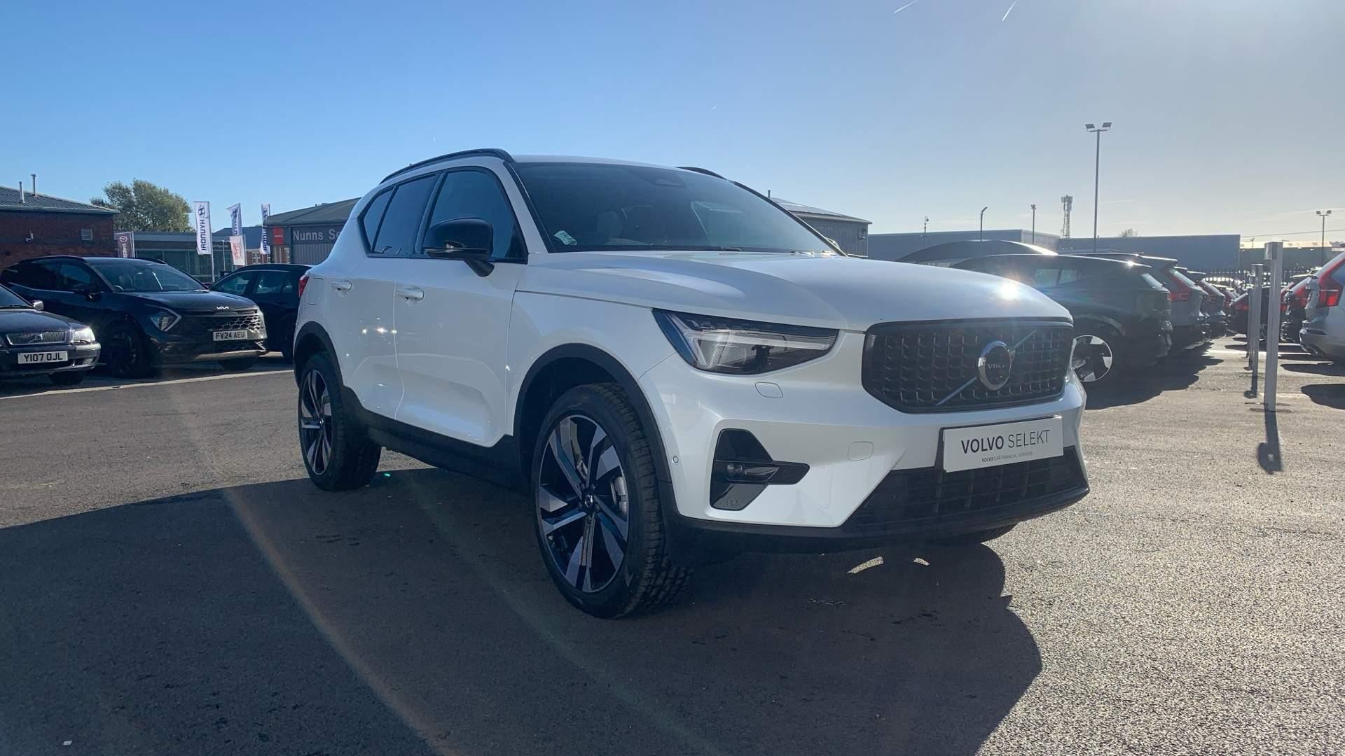 Volvo XC40 Image 1