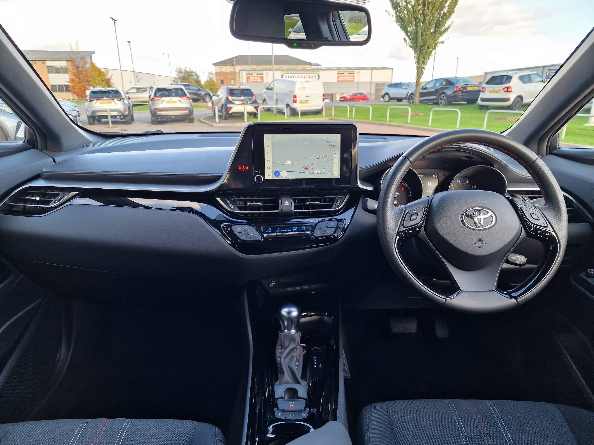 Toyota C-HR Image 7