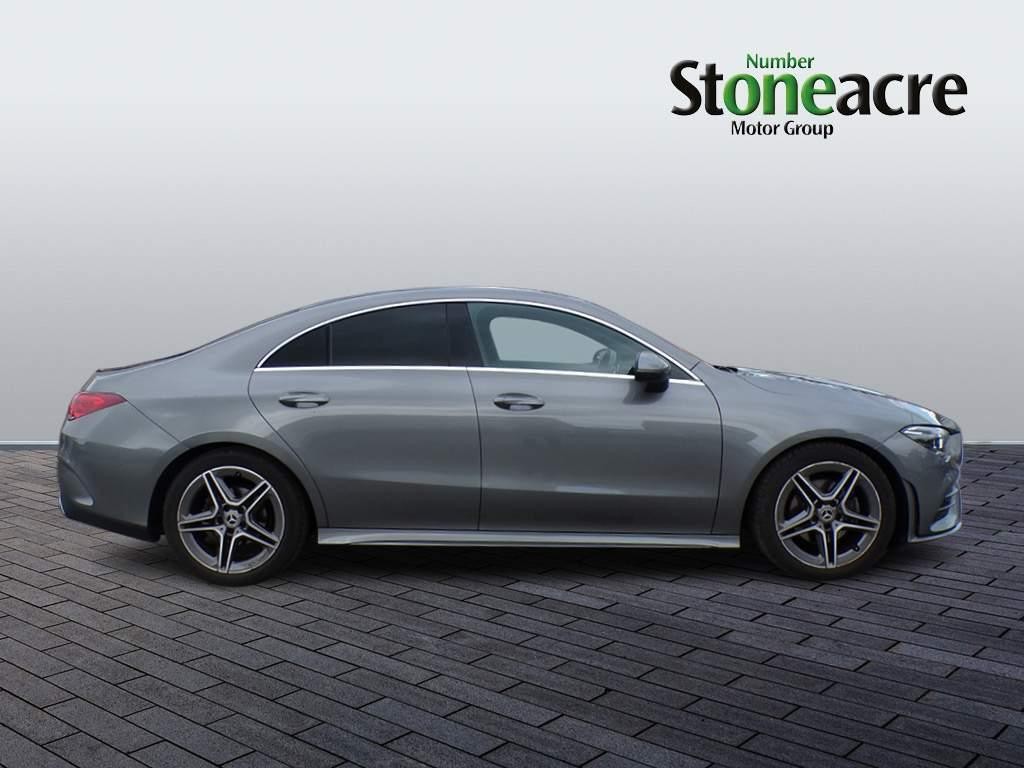 Mercedes-Benz CLA Image 2