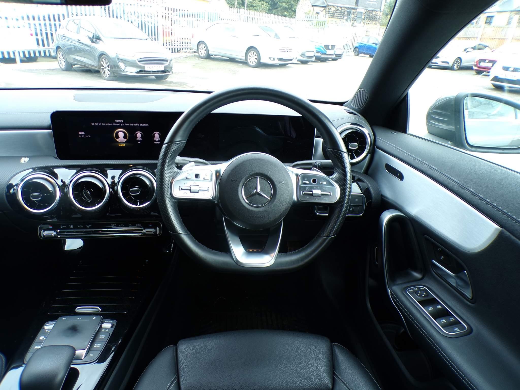 Mercedes-Benz CLA Image 16