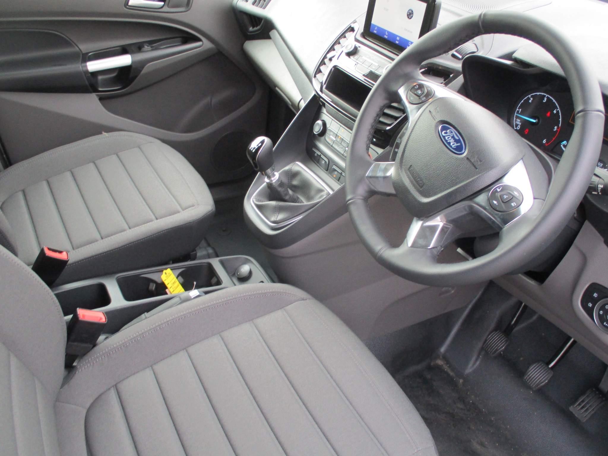 Ford Transit Connect Image 10