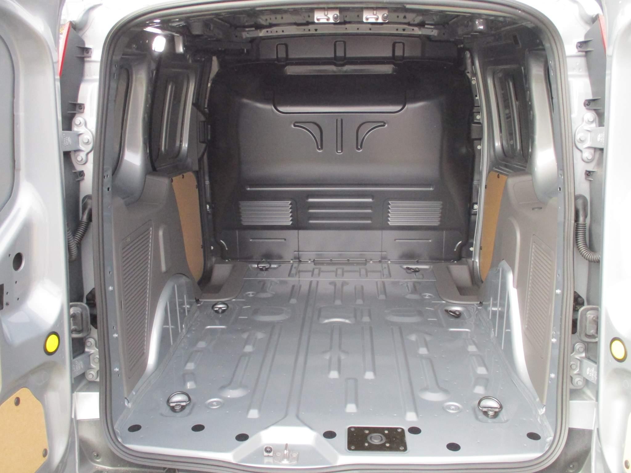 Ford Transit Connect Image 18