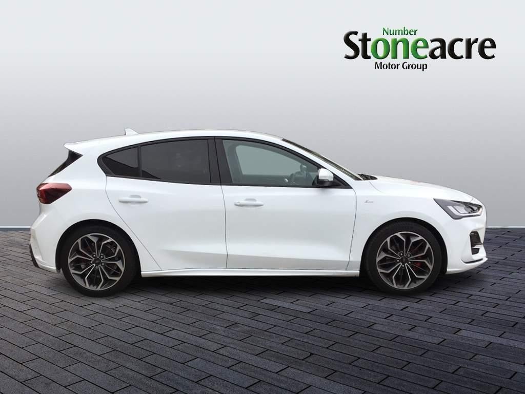 Ford Focus Image 2