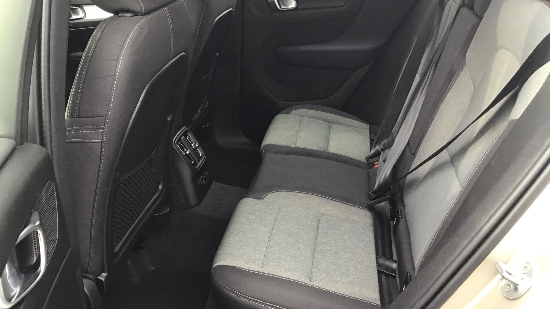 Volvo XC40 Image 10