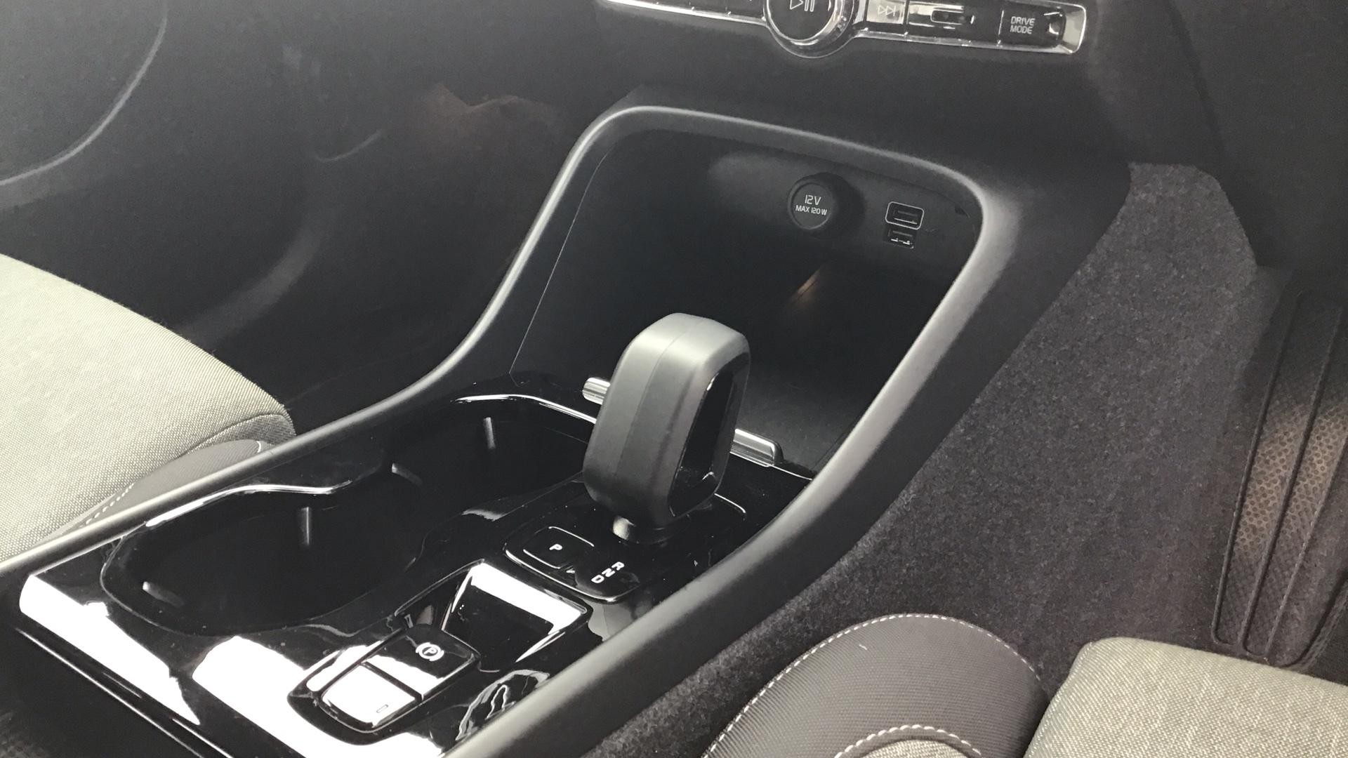 Volvo XC40 Image 14