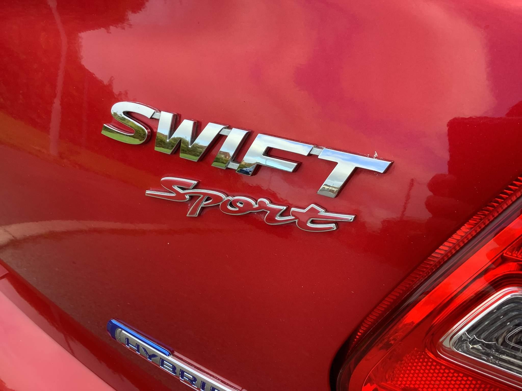 Suzuki Swift Image 12