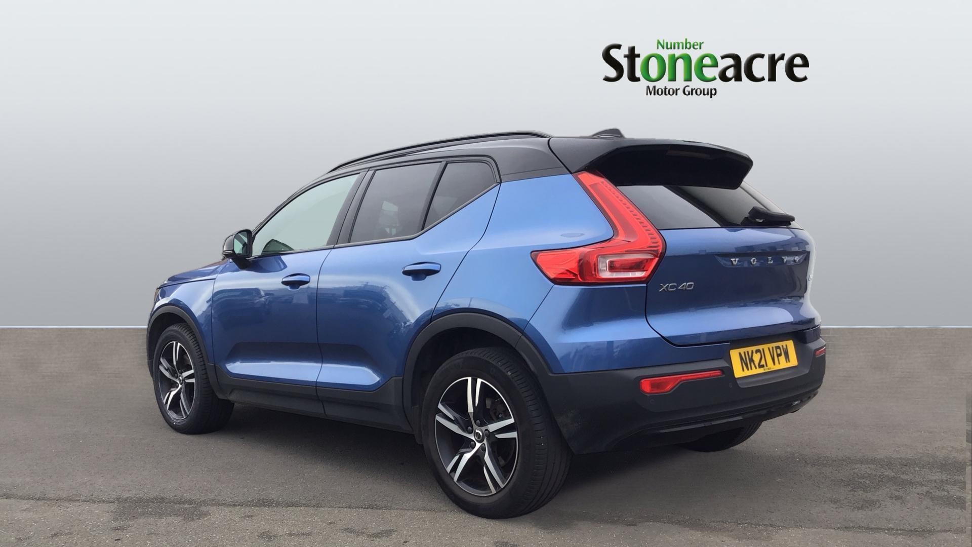 Volvo XC40 Image 2