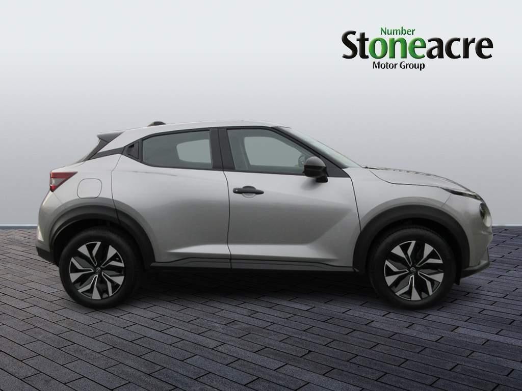 Nissan Juke Image 2