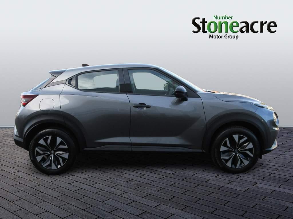 Nissan Juke Image 2