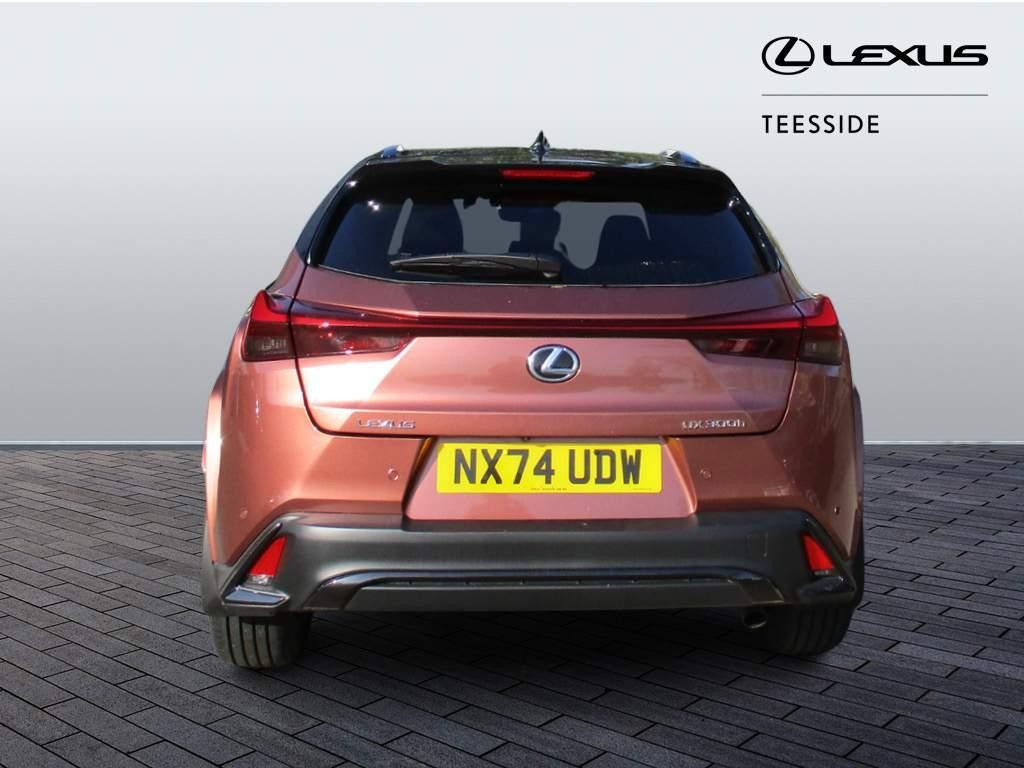 Lexus UX Image 6