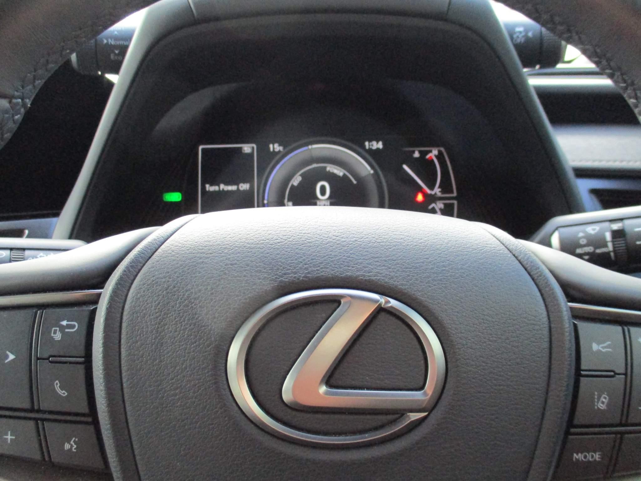 Lexus UX Self-Charging Hybrid Image 16