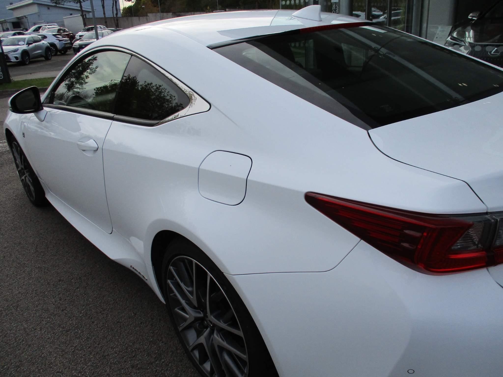 Lexus RC Image 42