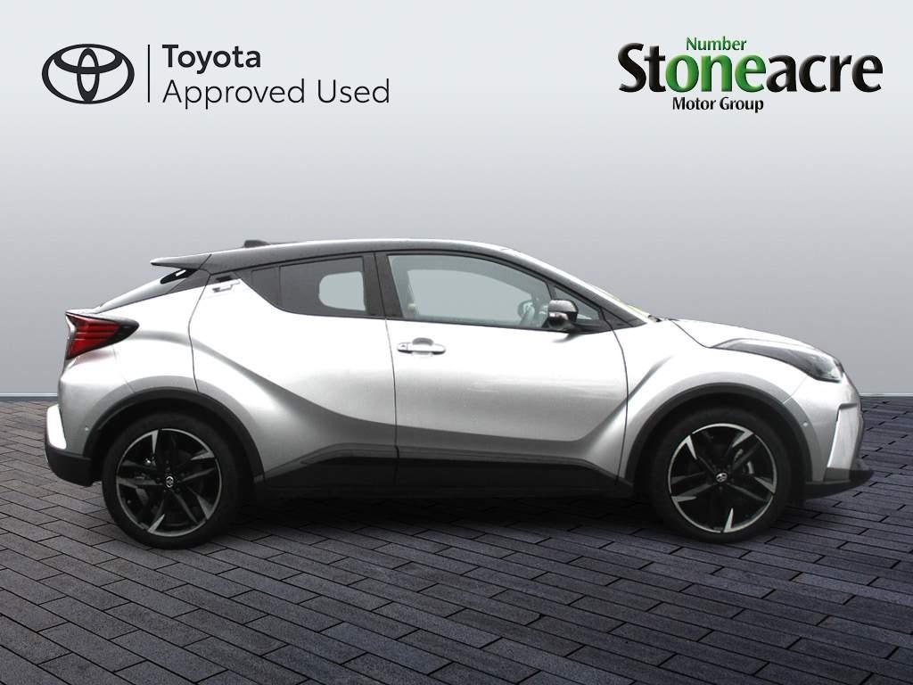 Toyota C-HR Image 4