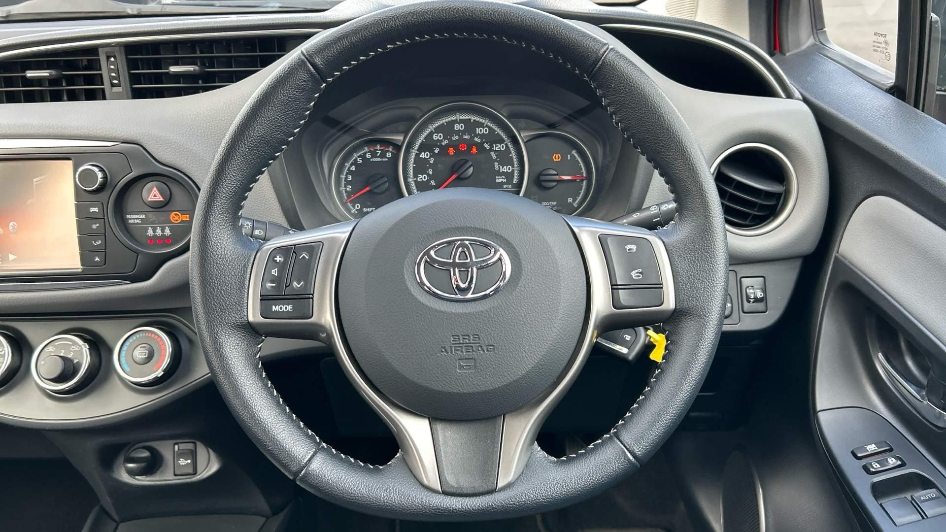 Toyota Yaris Image 14