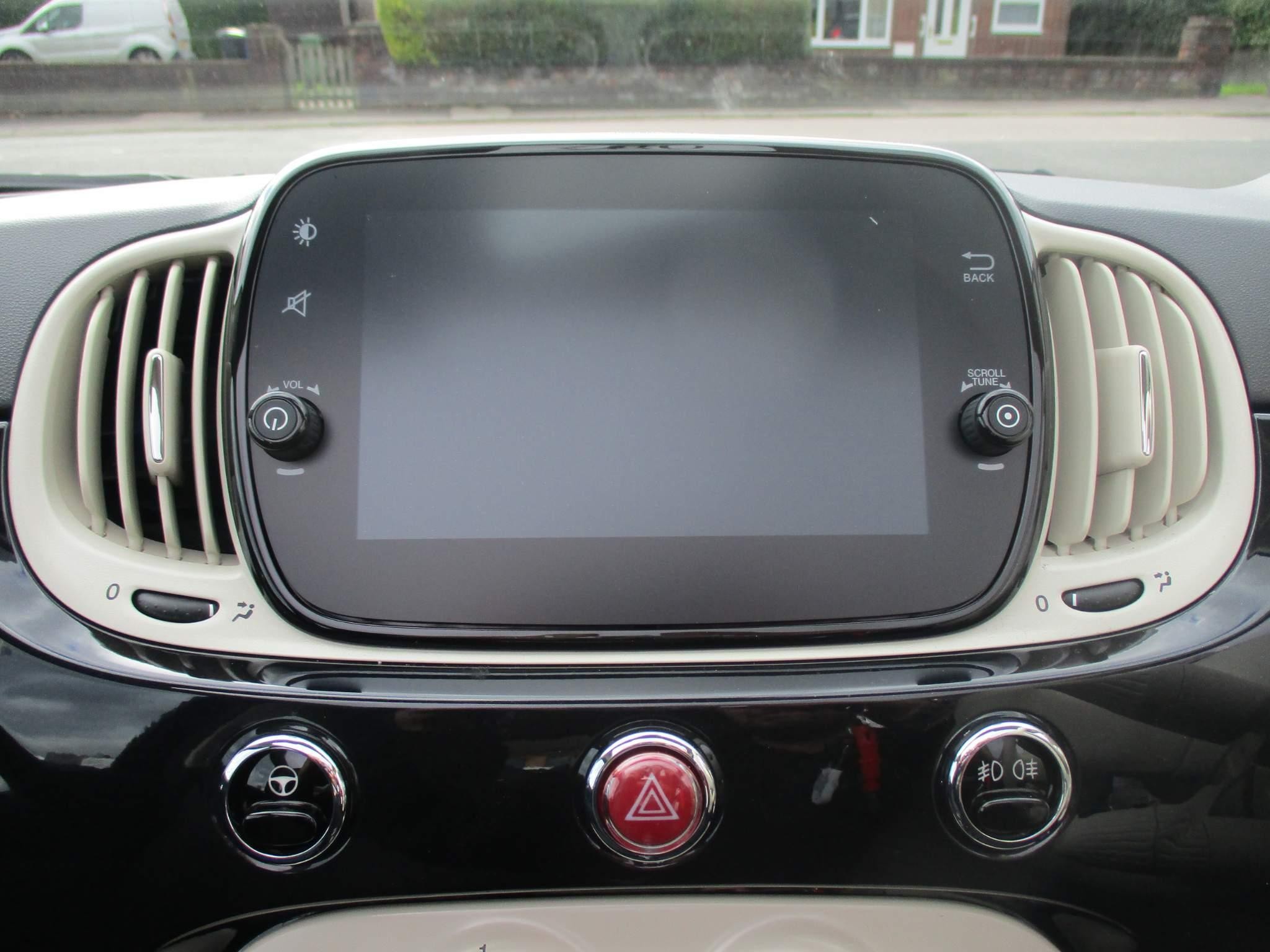 Fiat 500c Hybrid Image 13