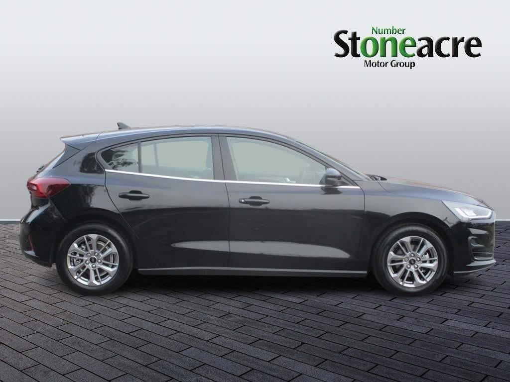 Ford Focus Image 2