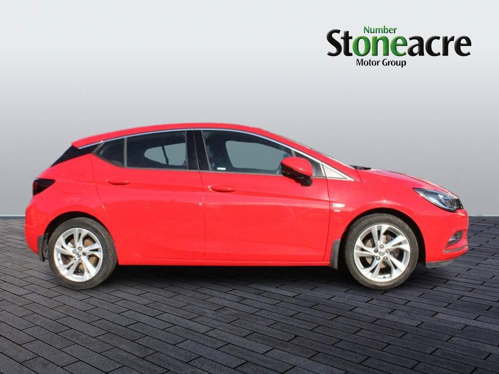 Vauxhall Astra Image 2