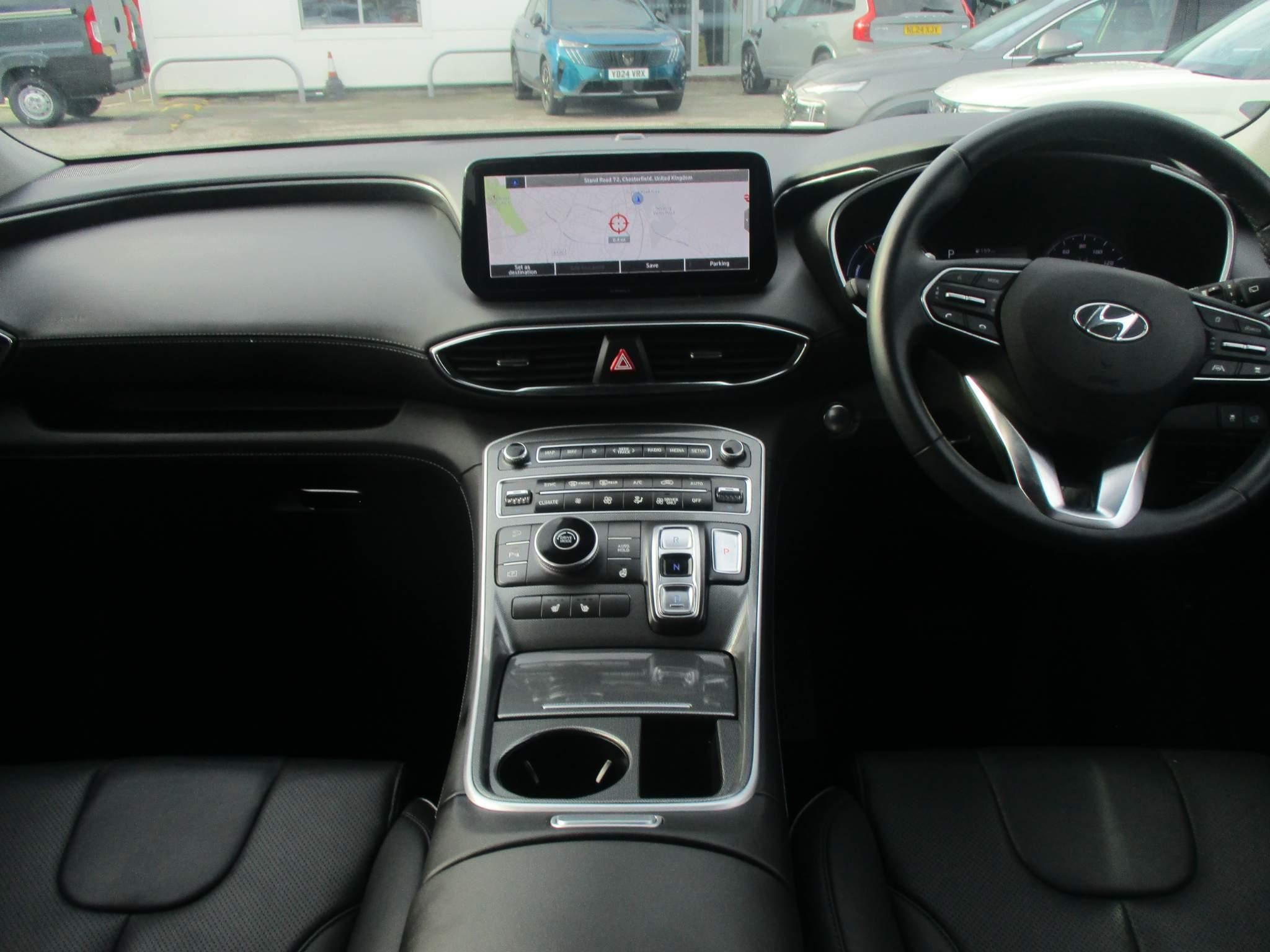 Hyundai SANTA FE Image 15