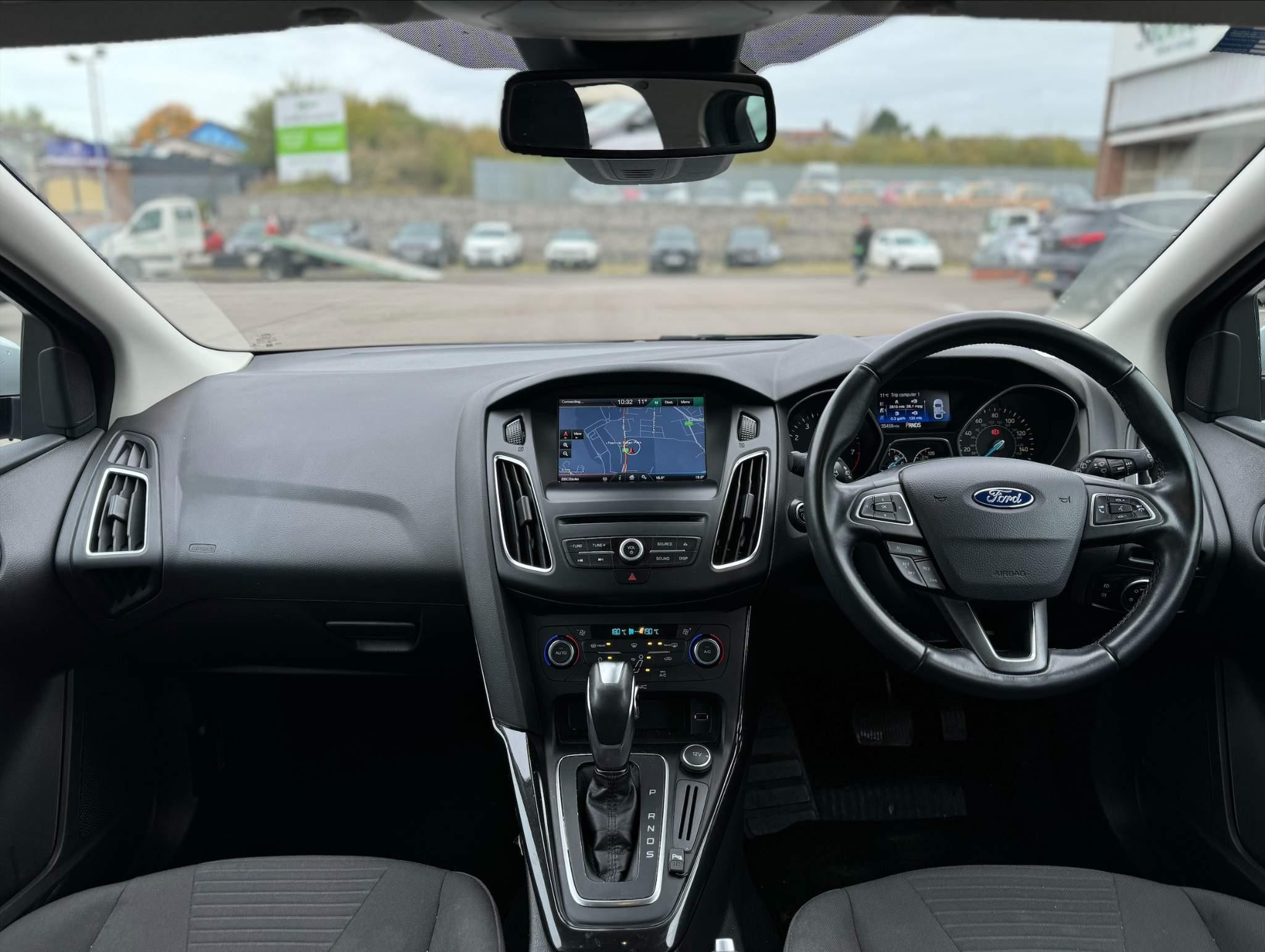 Ford Focus Image 13