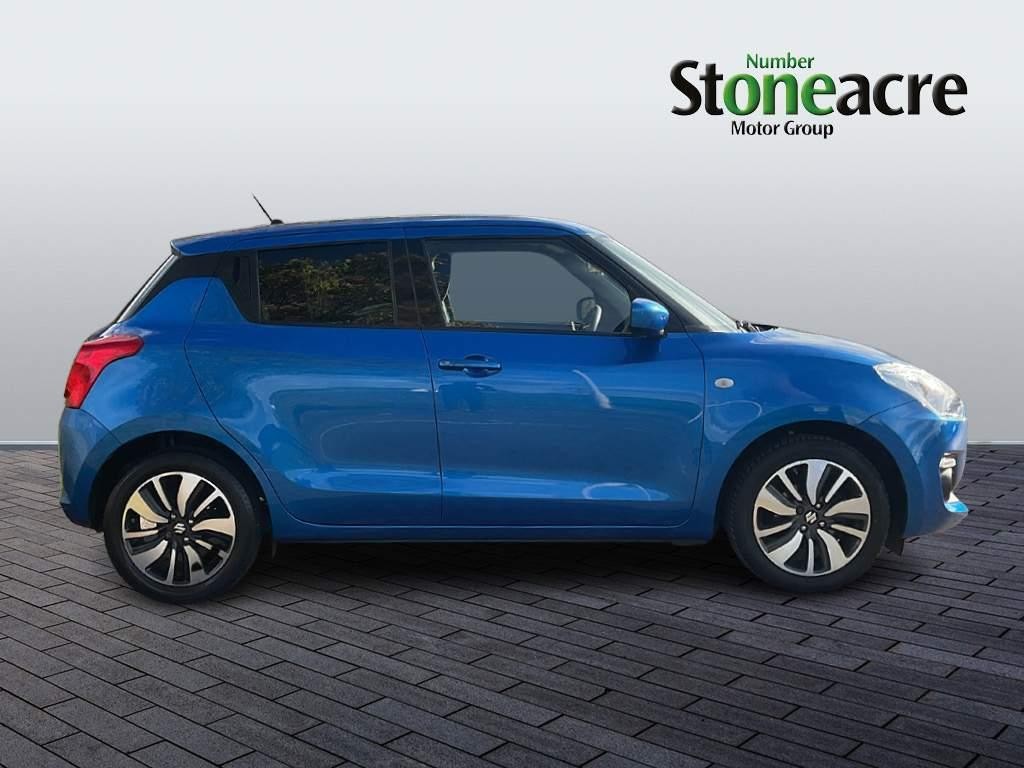 Suzuki Swift Image 2