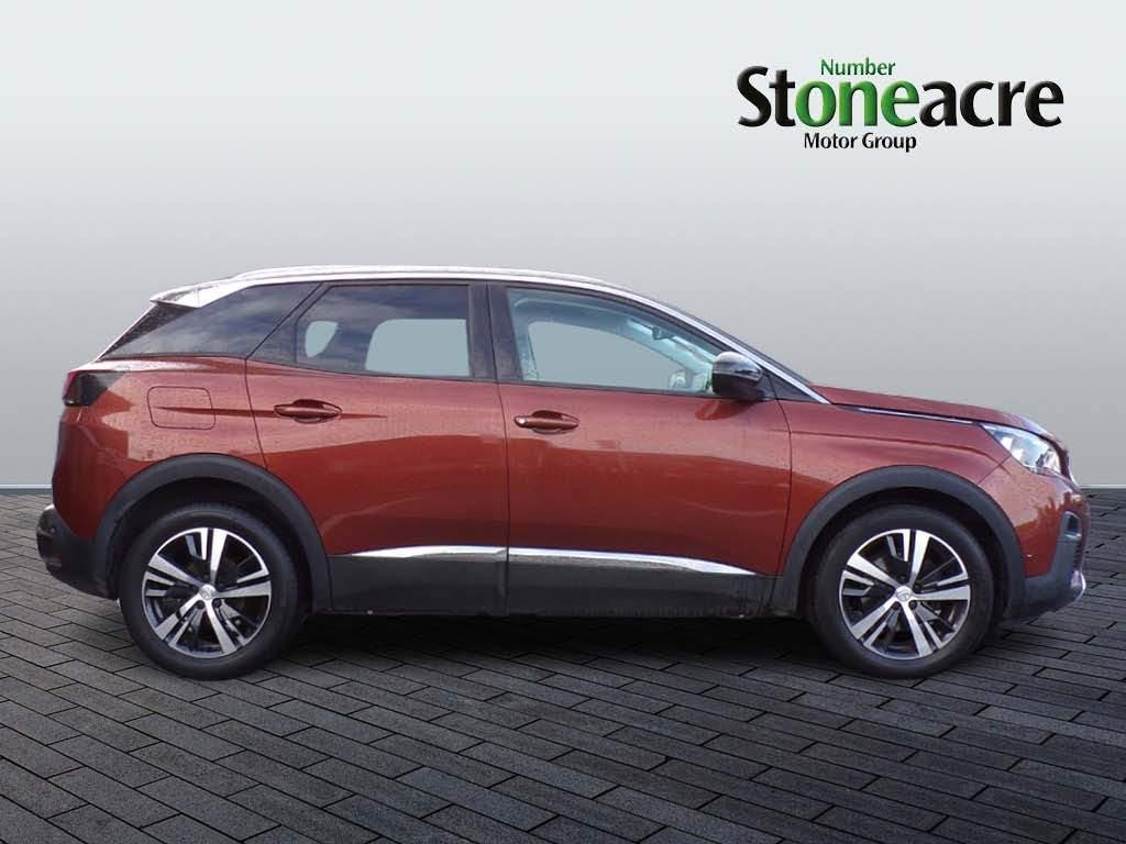 Peugeot 3008 Image 2