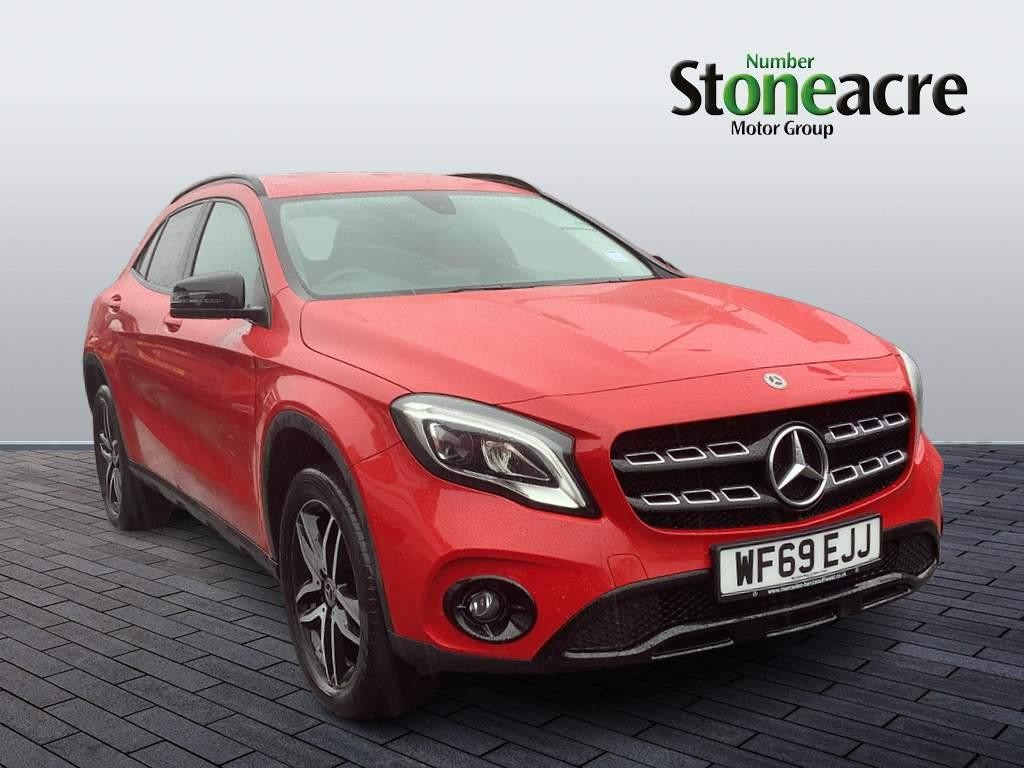 Mercedes-Benz GLA Image 1