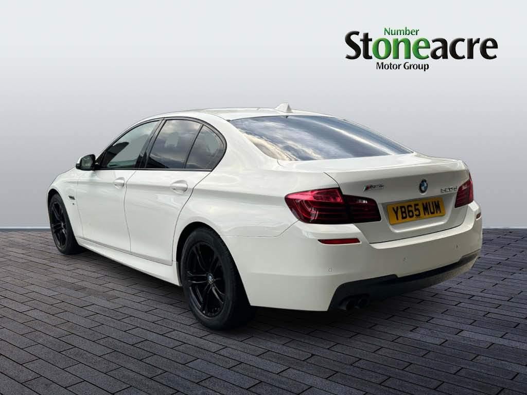 BMW 5 Series Image 5