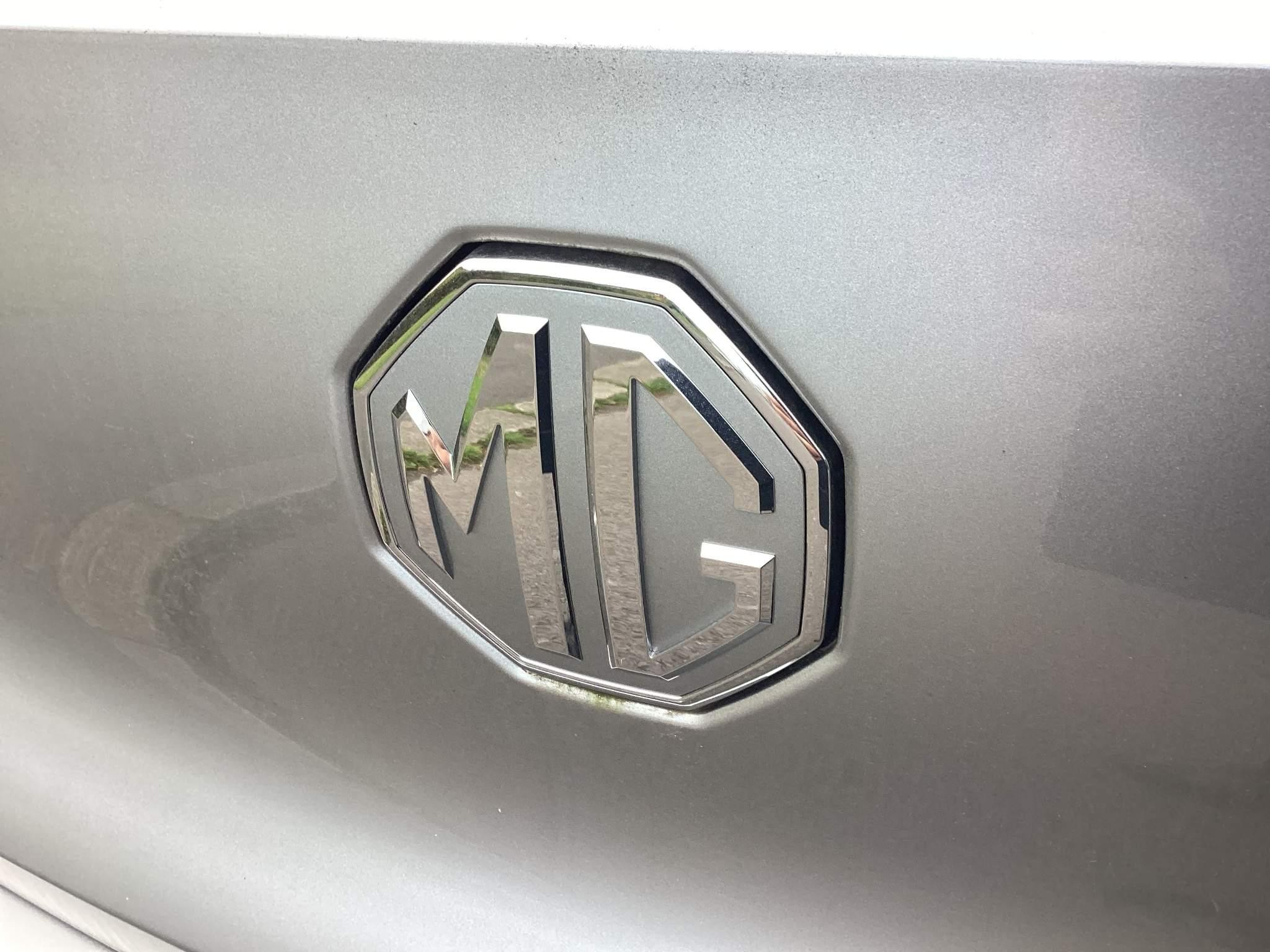 MG MG ZS Image 14