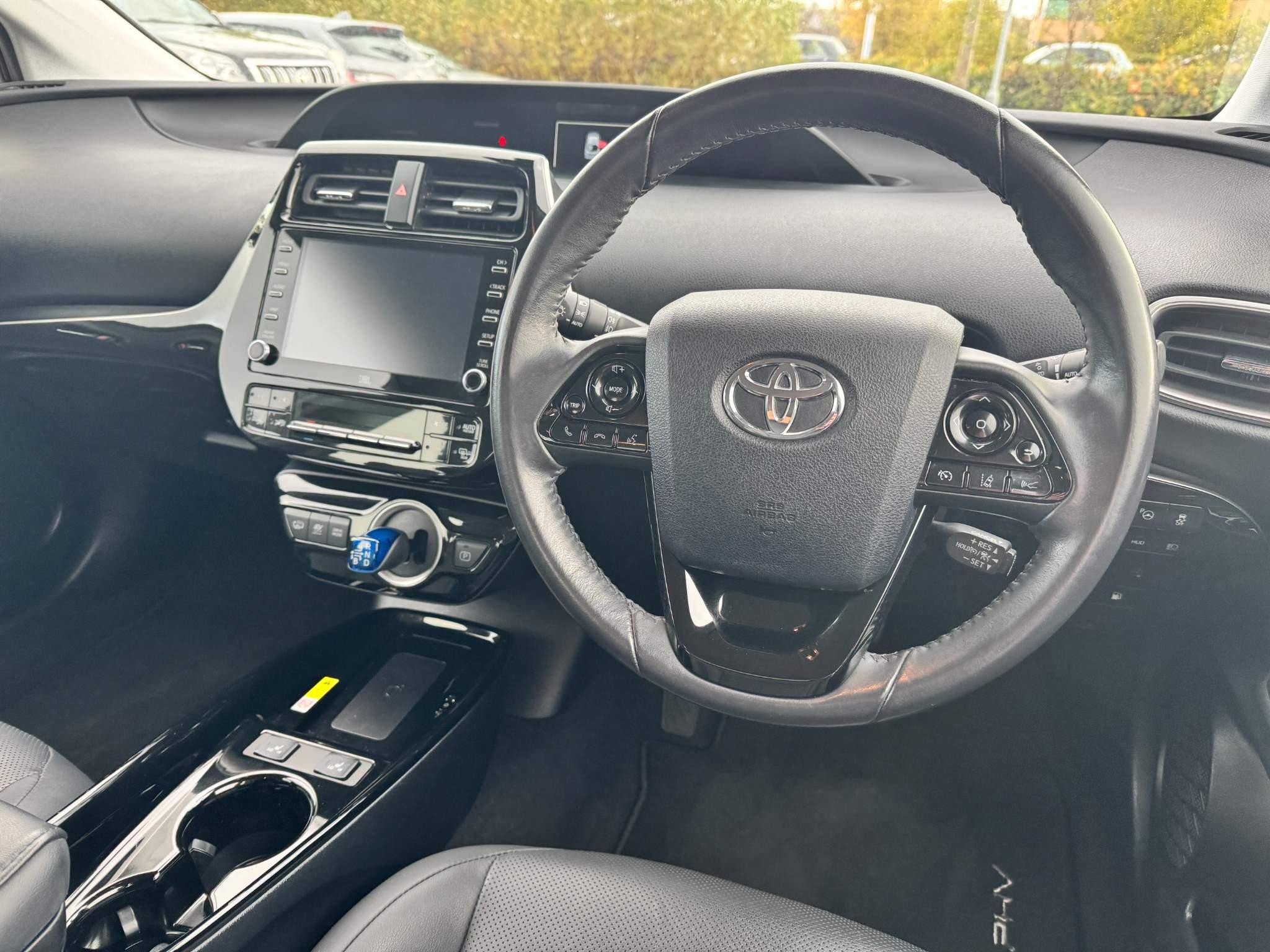 Toyota Prius Image 18