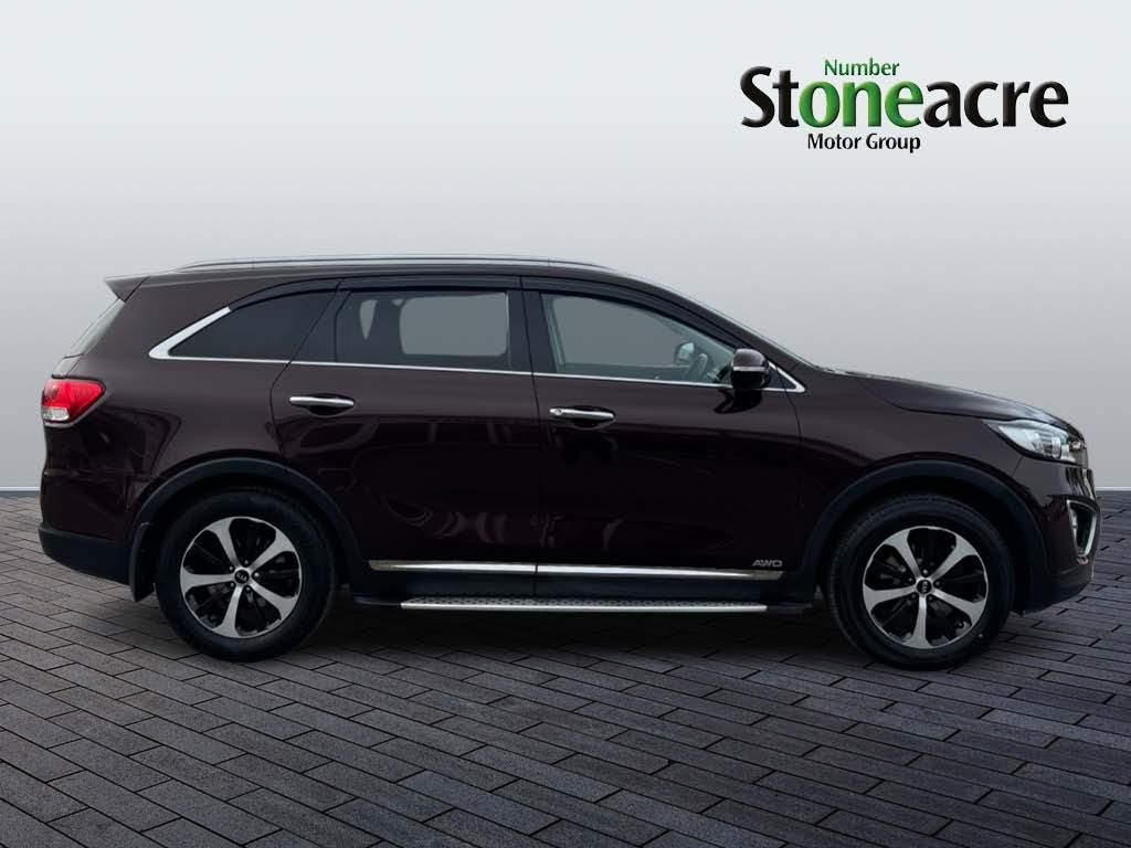 Kia Sorento Image 2