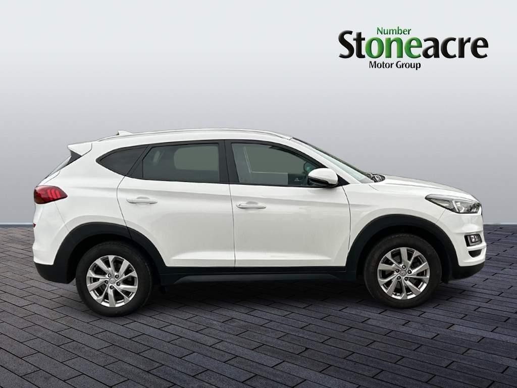 Hyundai TUCSON Image 2