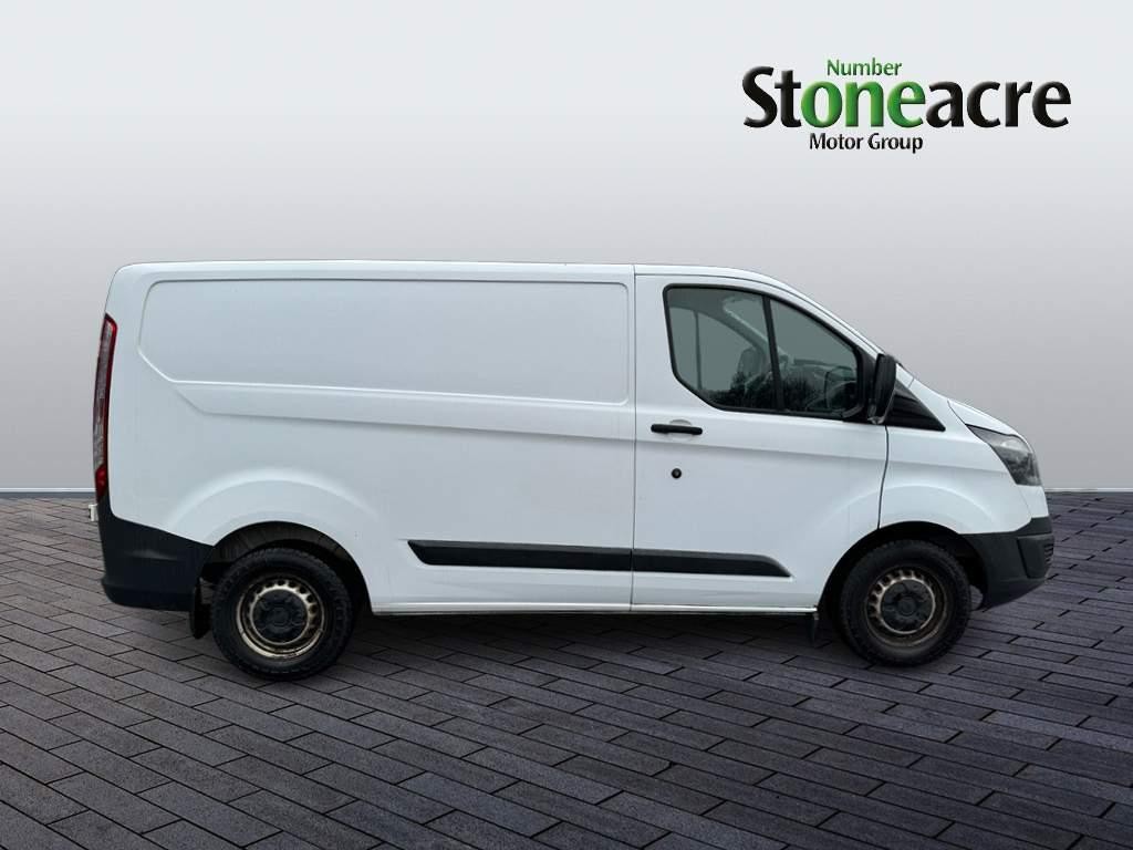 Ford Transit Custom Image 2