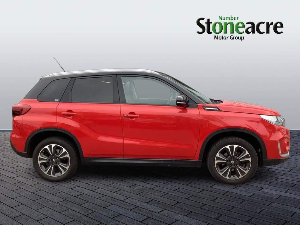 Suzuki Vitara Image 2