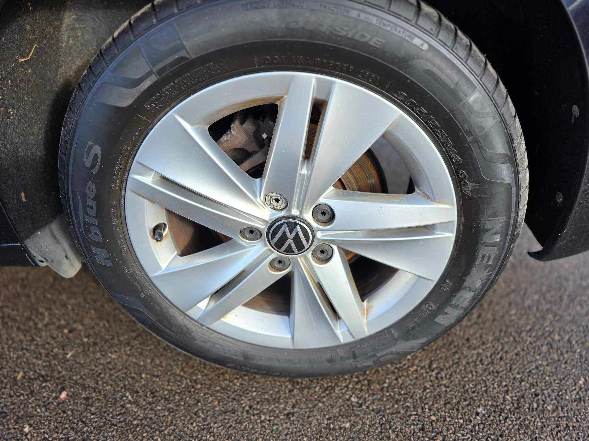 Volkswagen Golf Image 22