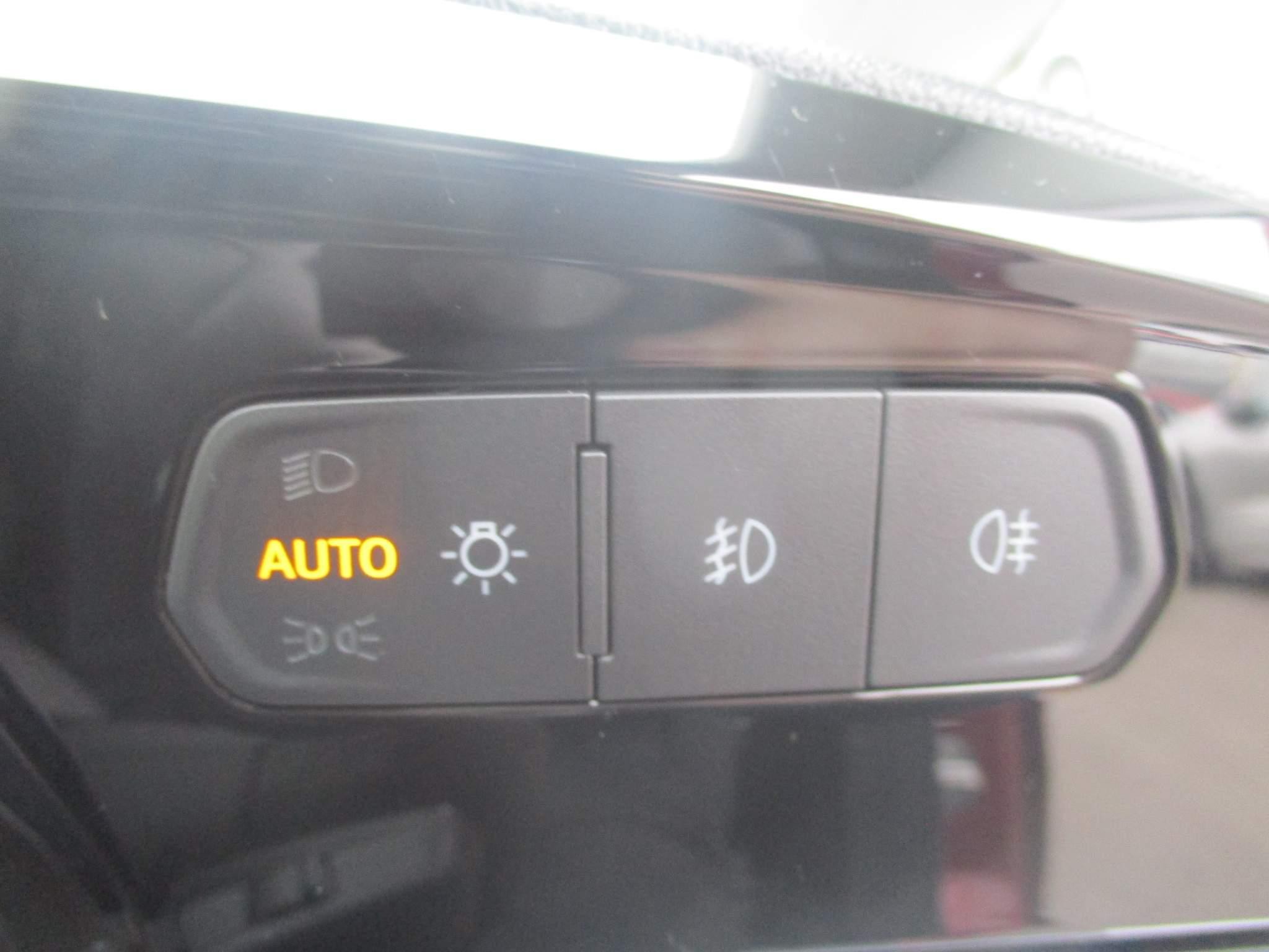 Ford Grand Tourneo Connect Image 12