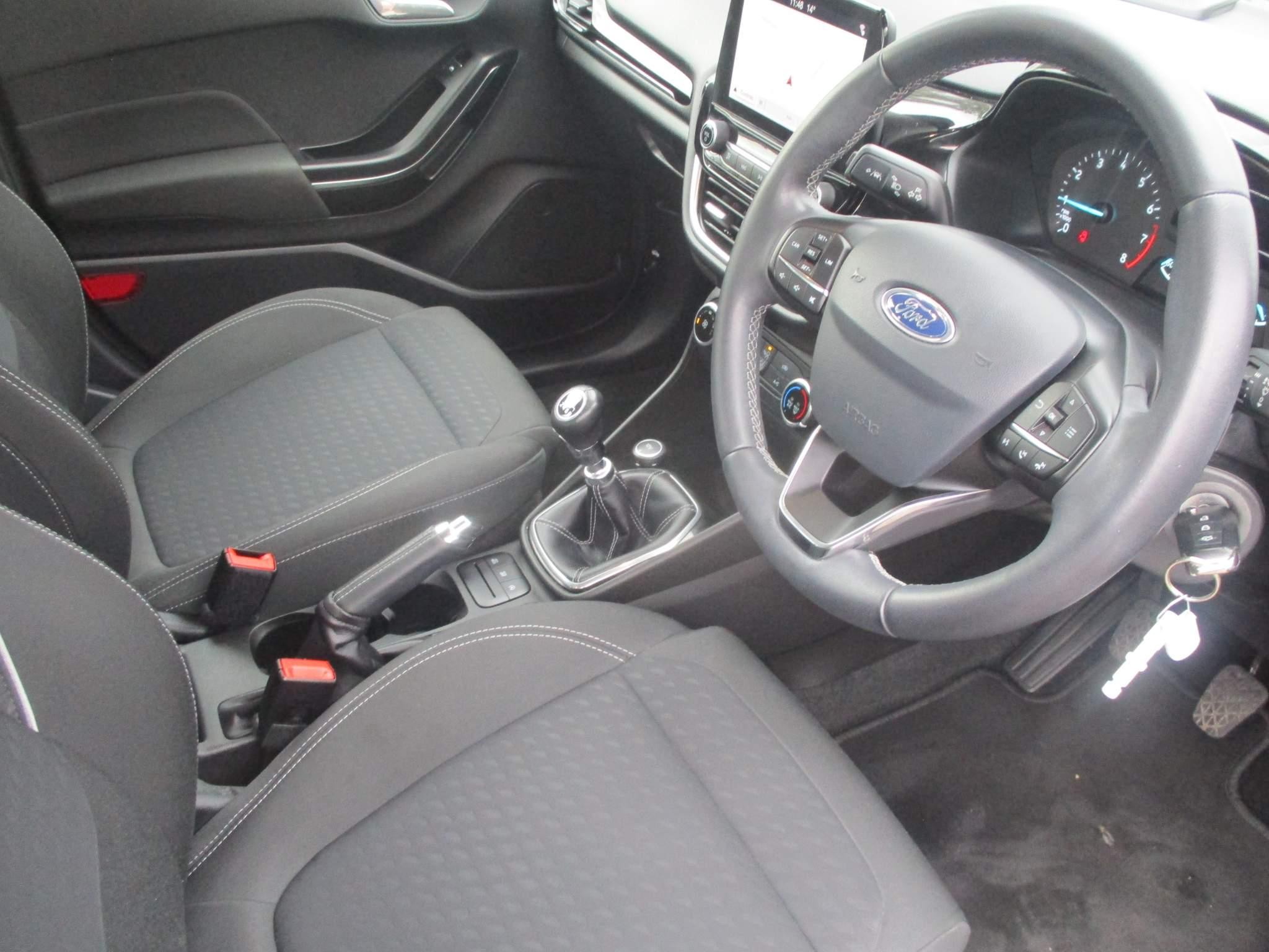 Ford Fiesta Image 15