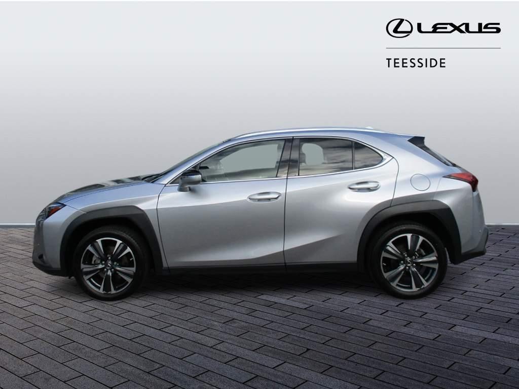 Lexus UX Self-Charging Hybrid Image 8