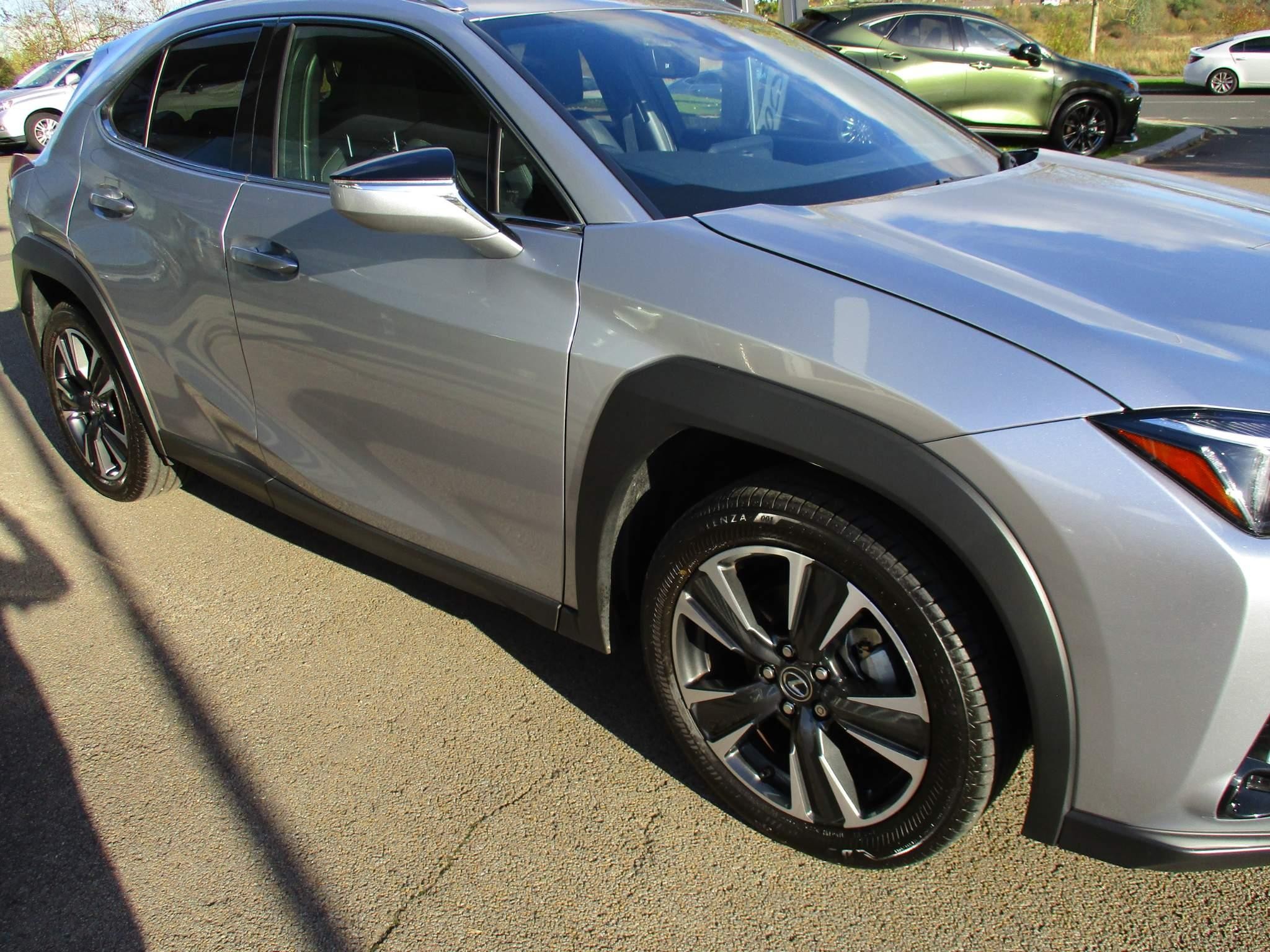 Lexus UX 250h Image 37