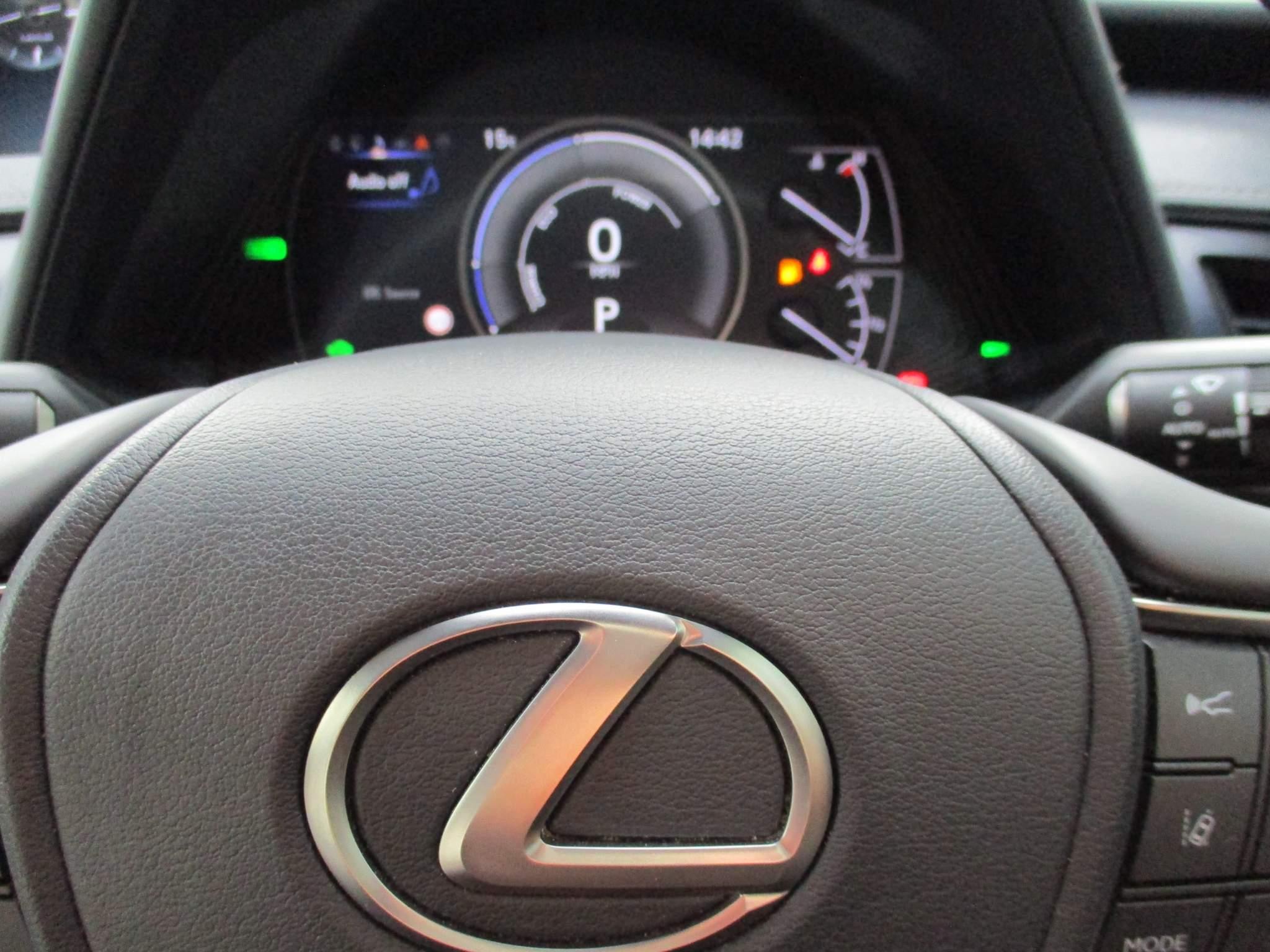 Lexus UX Self-Charging Hybrid Image 16