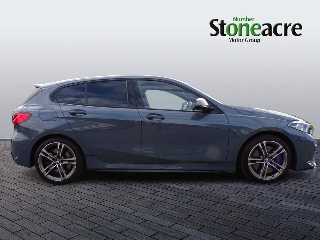 BMW 1 Series Image 2