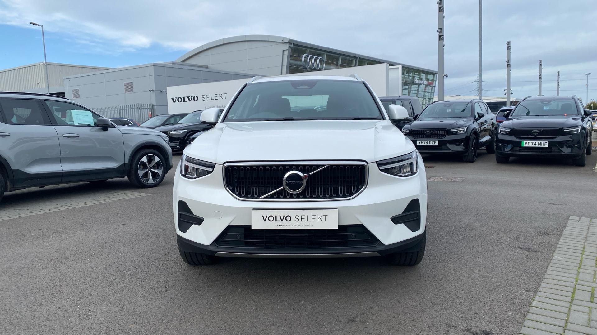 Volvo XC40 Image 12