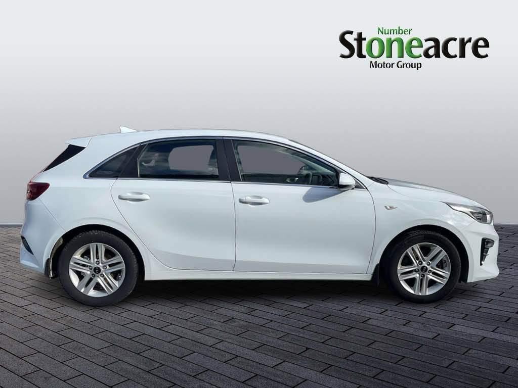 Kia Ceed Image 8