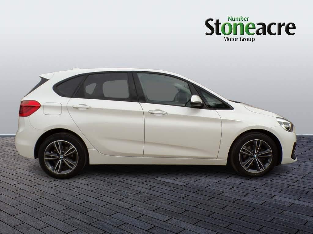 BMW 2 Series Active Tourer Image 2