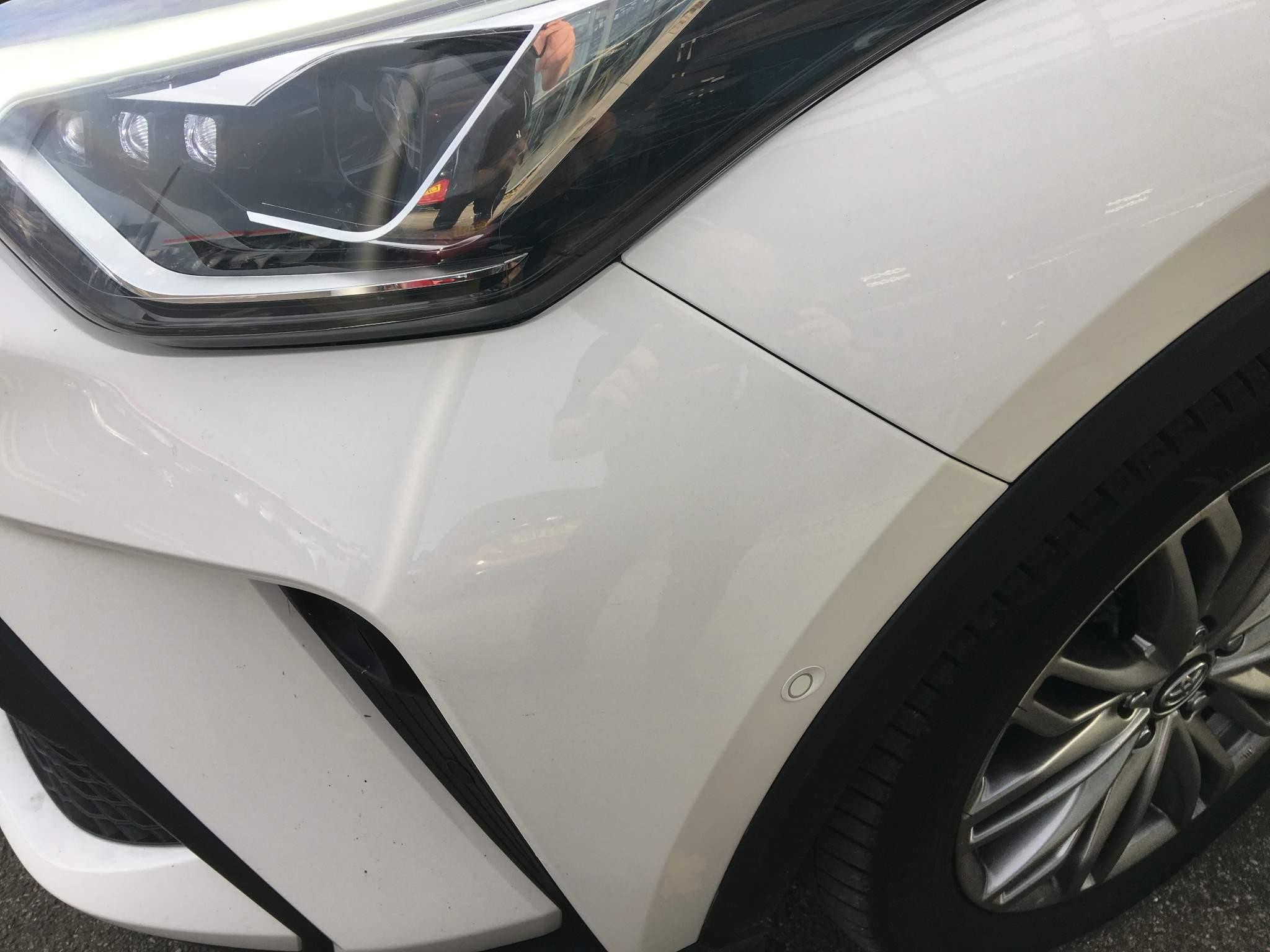 Toyota C-HR Image 23